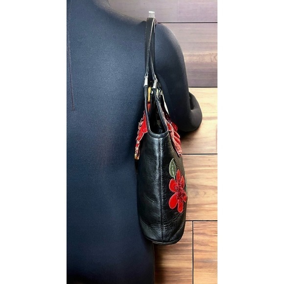 Y2K Isabella Fiore Leather Floral Applique Shoulder/Handbag - Picture 8 of 9